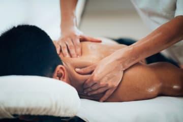 Traditionelle maledivische Massage thumbnail